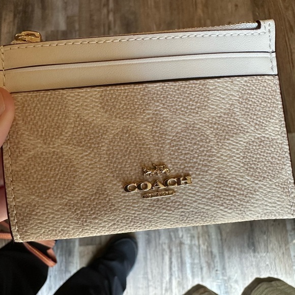 Coach card holder NWT - Picture 3 of 4